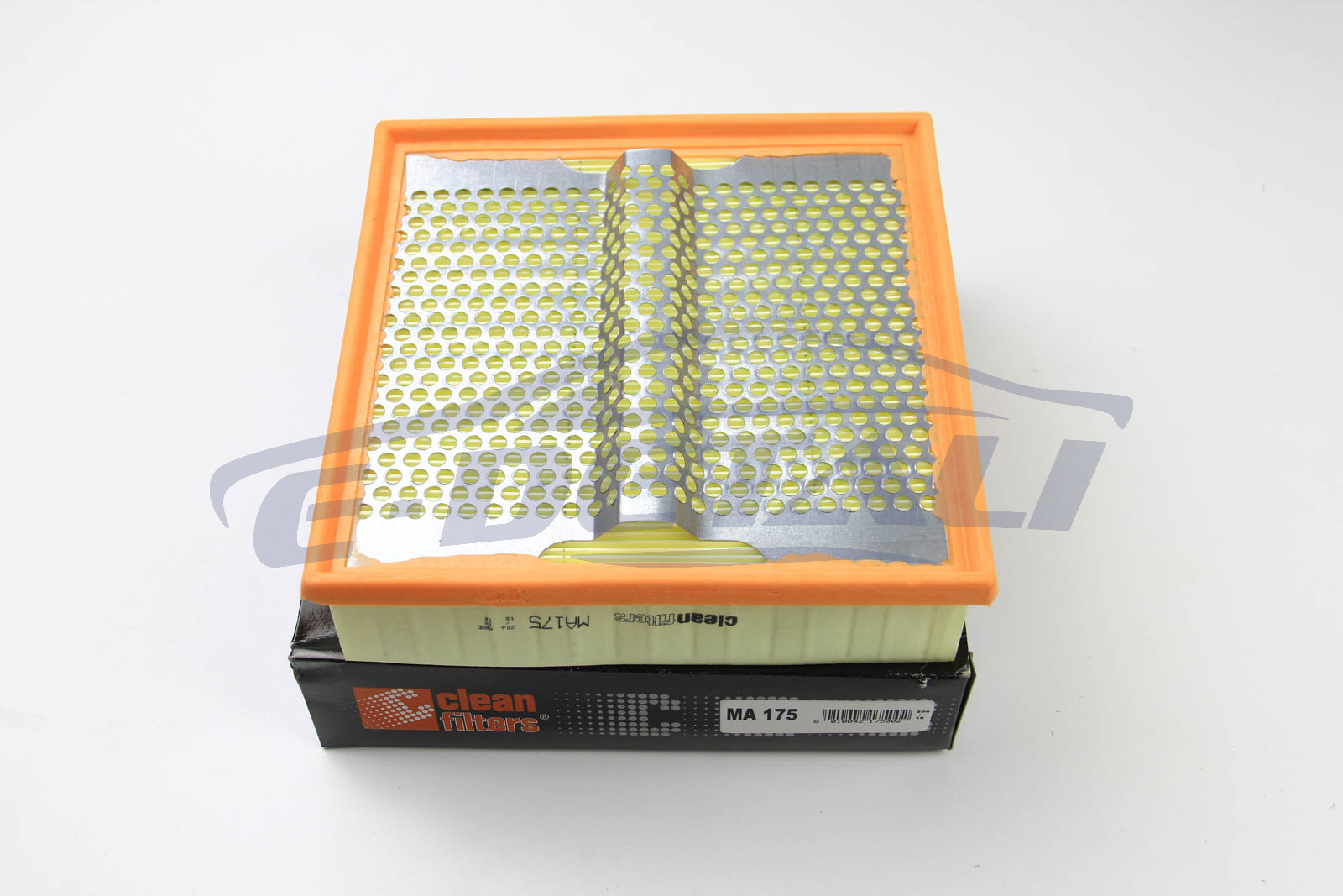MA175 CLEAN FILTERS Фильтр воздушный 190D 2.5TD OM602/E250/300D W124 OM605/606